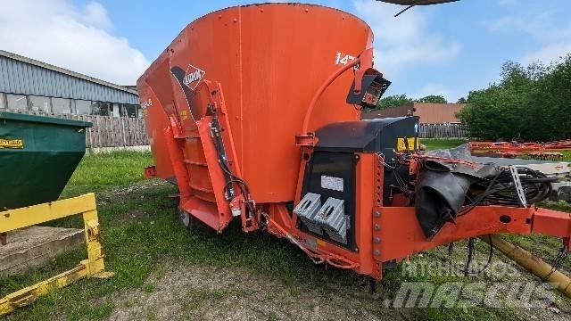 Kuhn Profile 1470 Хранилки за животни