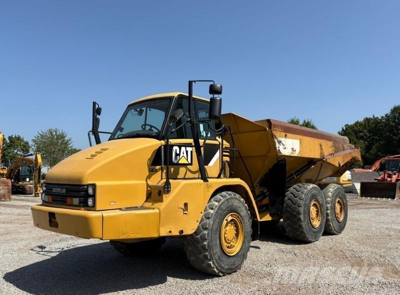 CAT 730 Дъмпери/моторни превозни средства