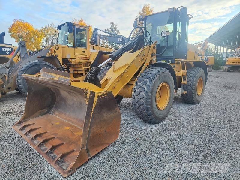 CAT 930G Колесни товарачи