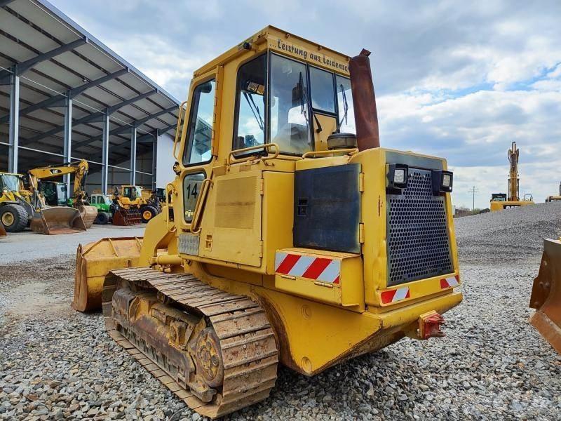 CAT 943 Верижен товарач