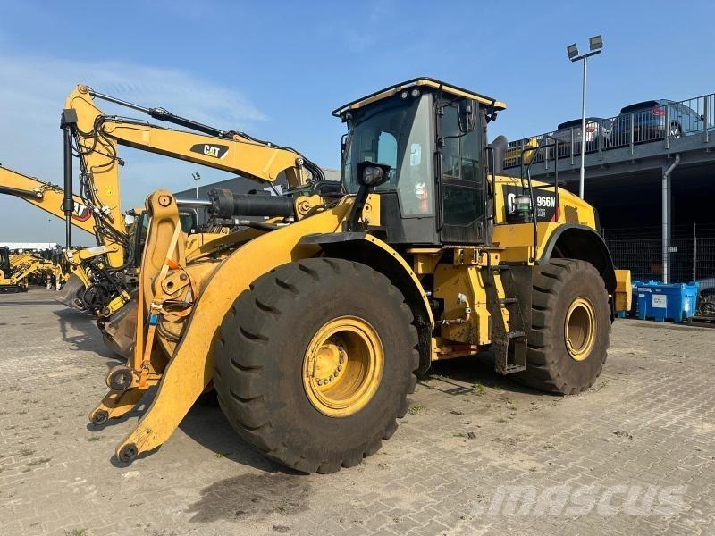 CAT 966M XE Колесни товарачи