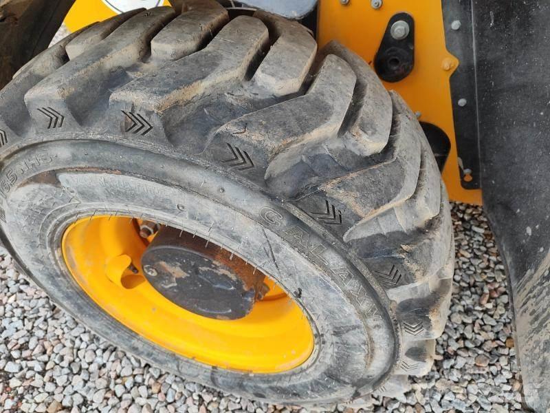 JCB 525-60 Колесни товарачи