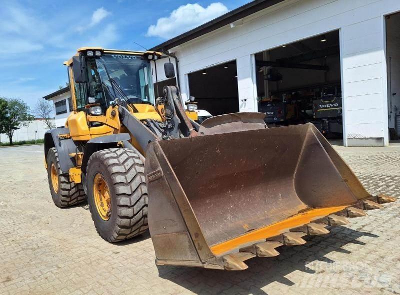 Volvo L90H Колесни товарачи