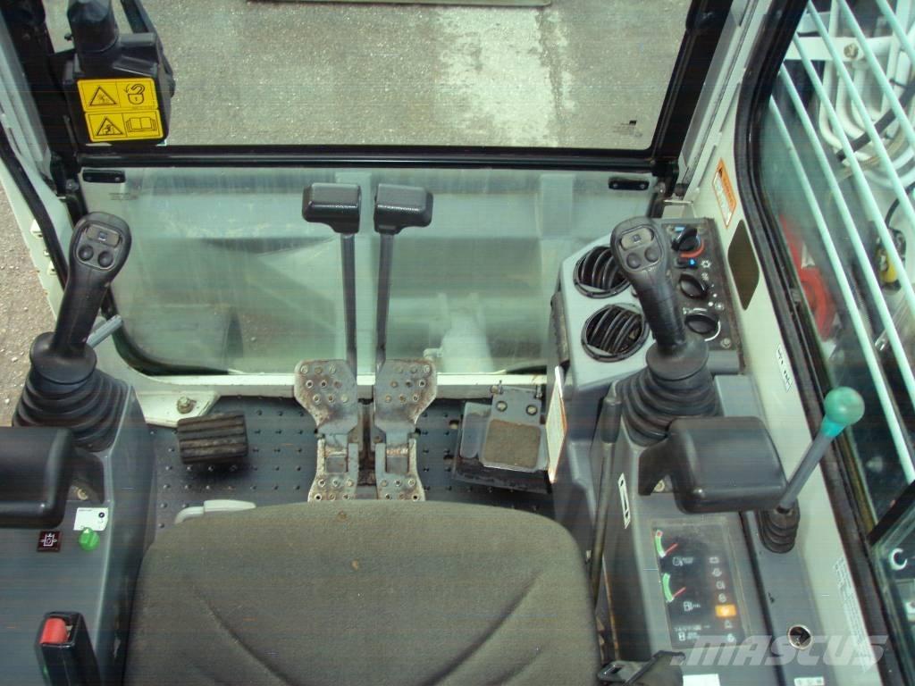 Takeuchi TB 153 FR Мини екскаватори < 7 т