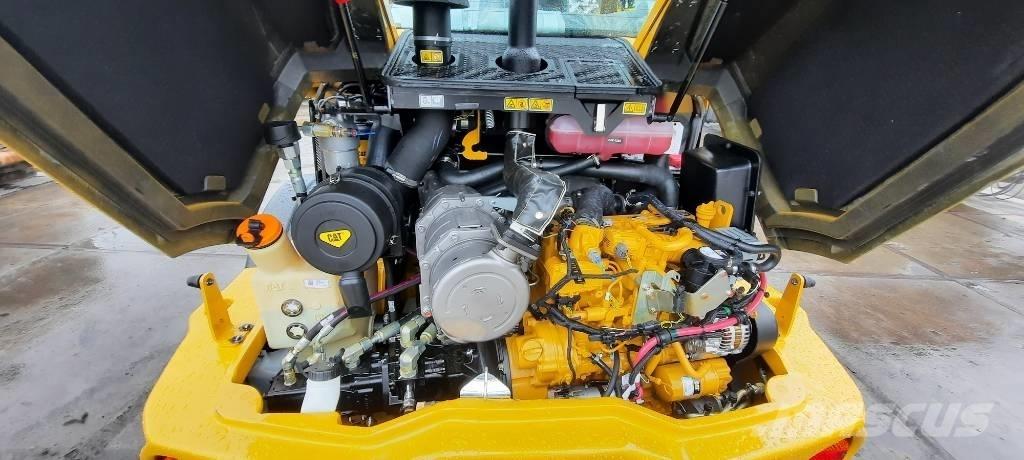 CAT 908M Колесни товарачи