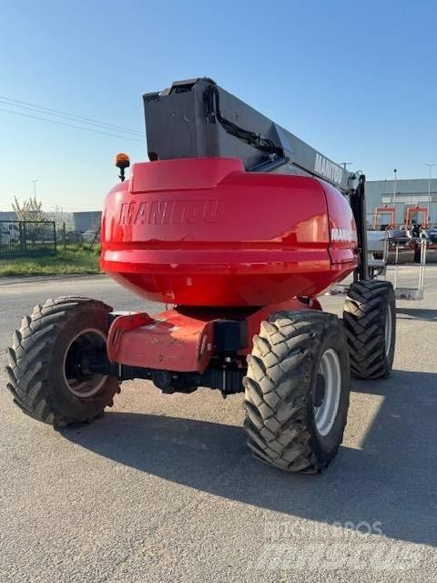Manitou 200 ATJ Компактни самоходни стрелови подемници
