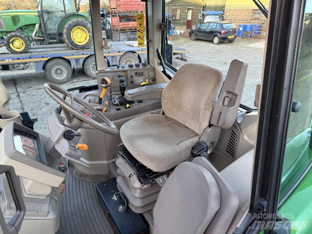 John Deere 6135M Трактори