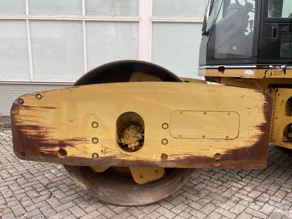 CAT CS 573 E       2004 Еднобарабанни ролки
