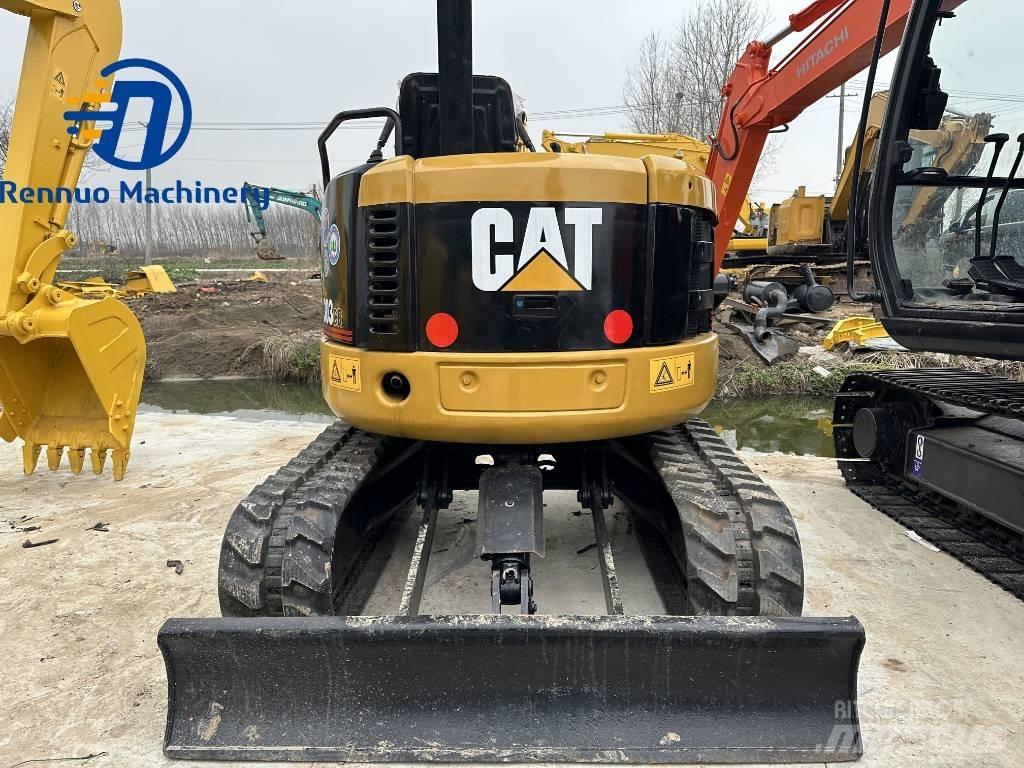 CAT 303 CR Мини екскаватори < 7 т