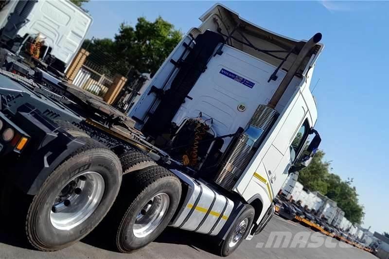Volvo FH480 6X4 Други