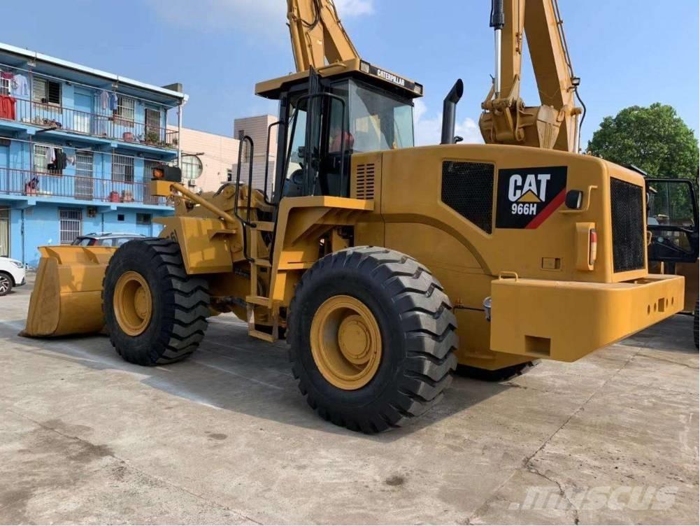 CAT 966H Колесни товарачи