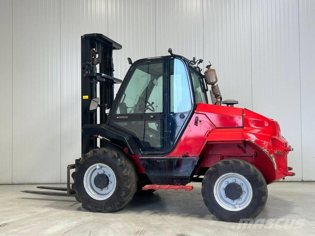Manitou M30-4 Камиони за херавни местности