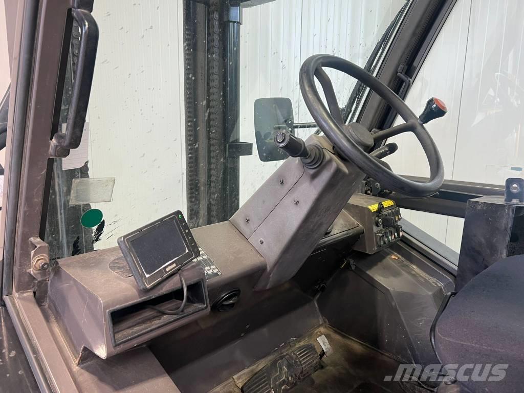 Manitou M30-4 Камиони за херавни местности