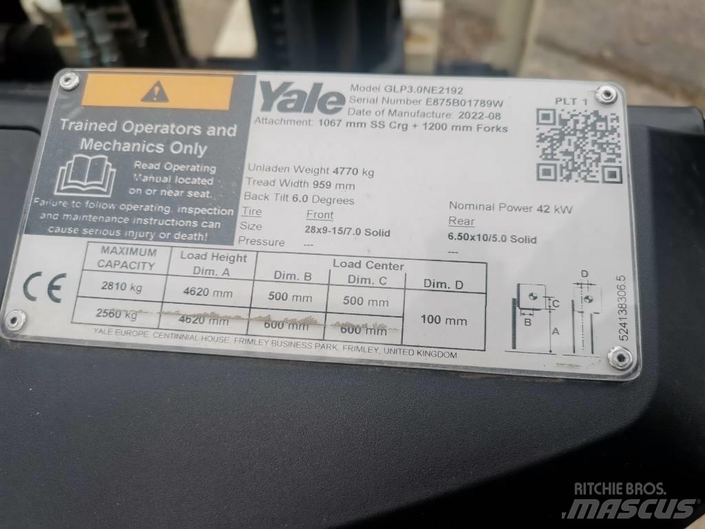 Yale GLP30 N Камиони с АГУ