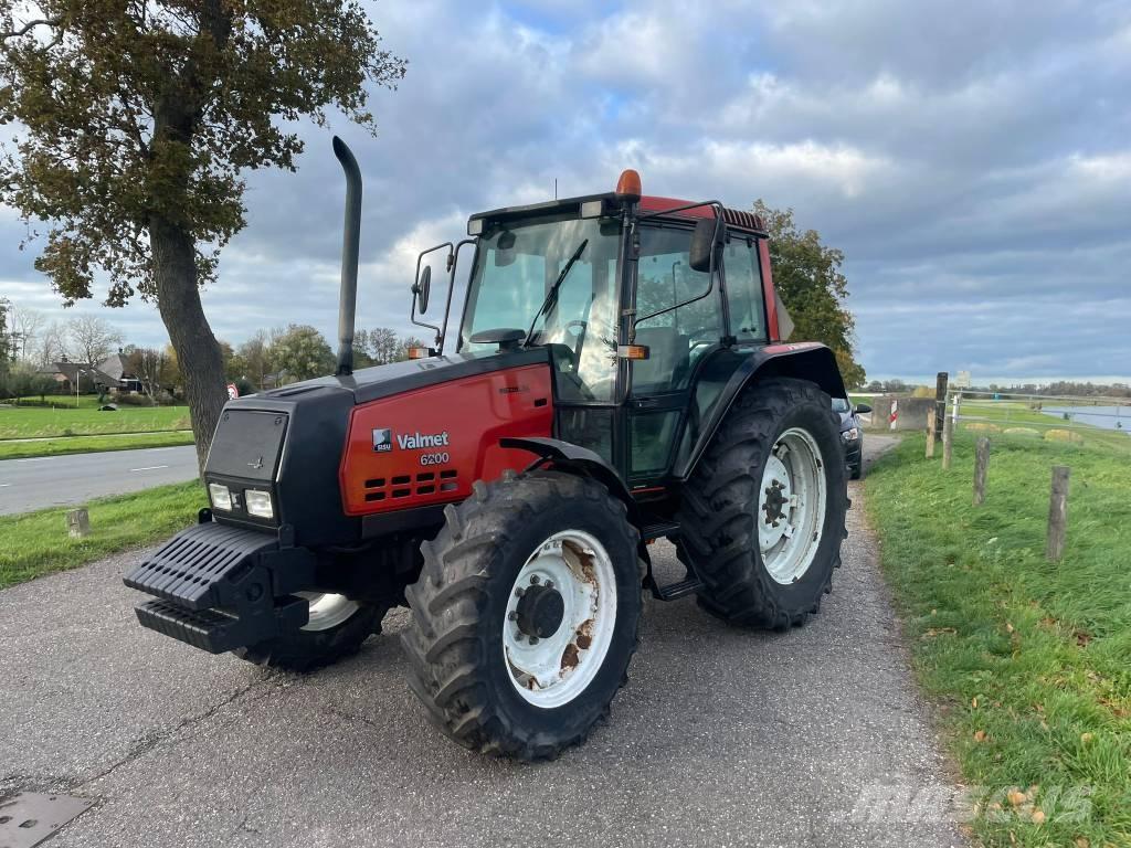 Valmet 6200 Трактори