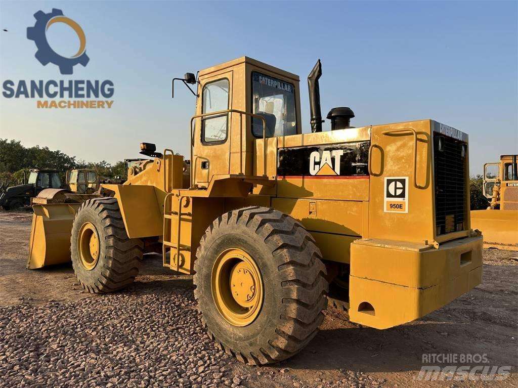 CAT 950 E Колесни товарачи