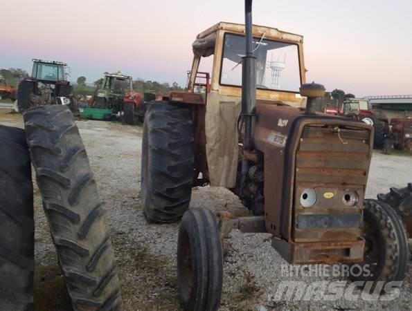 Massey Ferguson 275 Трактори