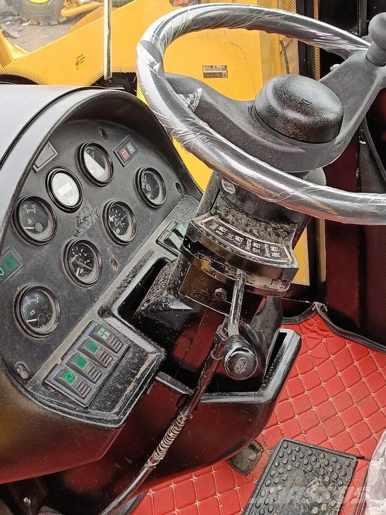 CAT 966 H Колесни товарачи
