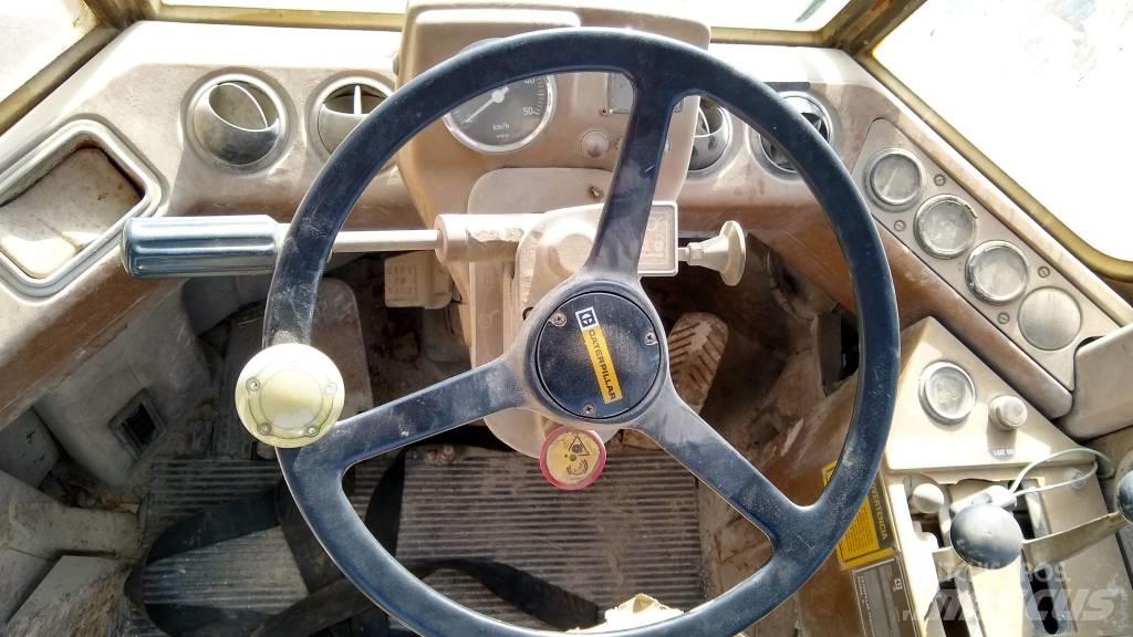 CAT 926 E Колесни товарачи