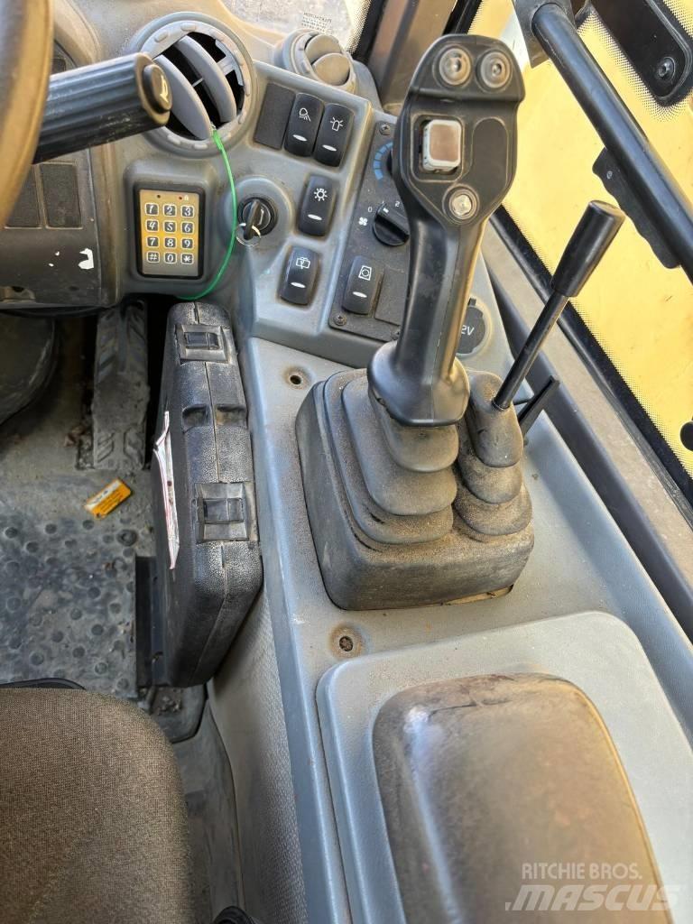 Volvo L 25 F Колесни товарачи