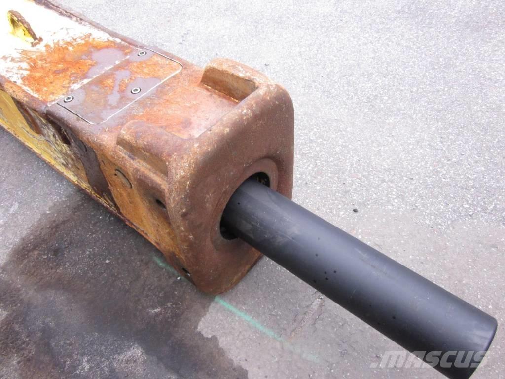 Atlas Copco HB 3100 Чукове/Раздробители
