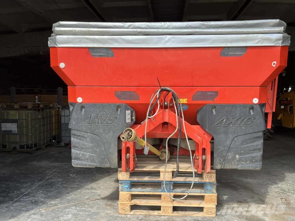 Kuhn 40.1W Минерални приспособления за разширяване на струята