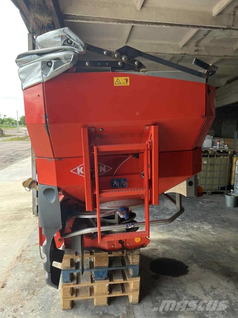 Kuhn 40.1W Минерални приспособления за разширяване на струята