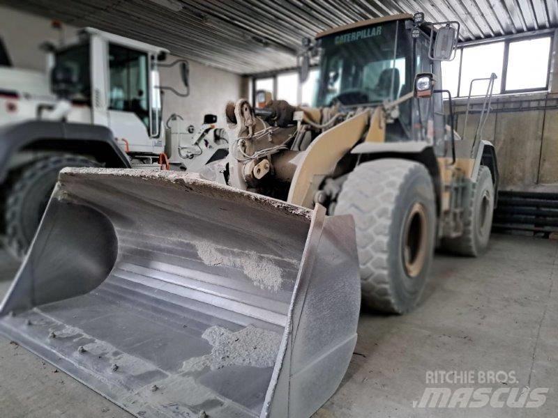 CAT 950 Колесни товарачи