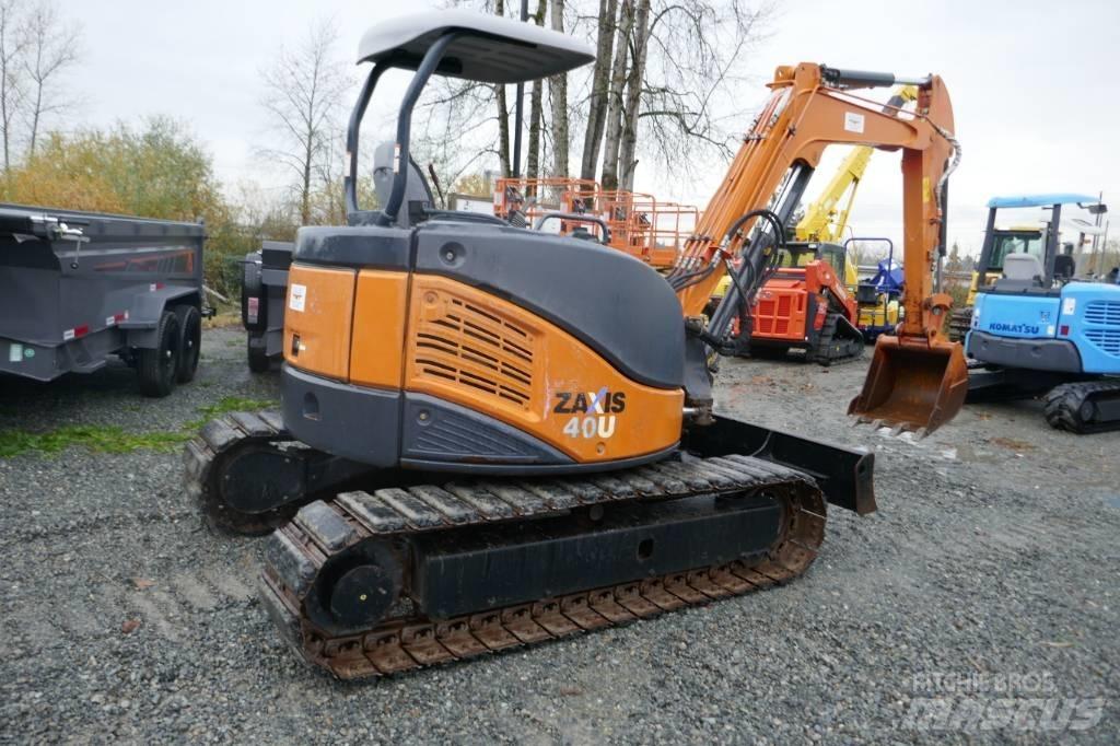 Hitachi ZX40U-3 Мини екскаватори < 7 т