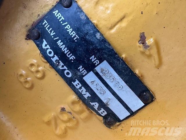 Volvo L 160 D AXLES Оси
