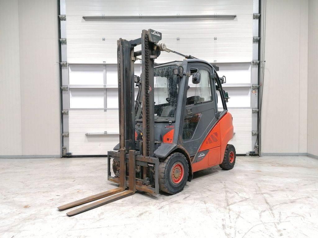 Linde H30D-02 Дизелови камиони