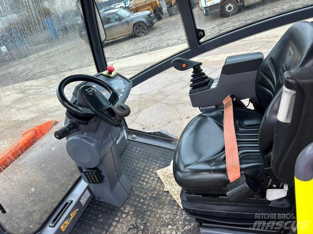 Hamm H13i Еднобарабанни ролки
