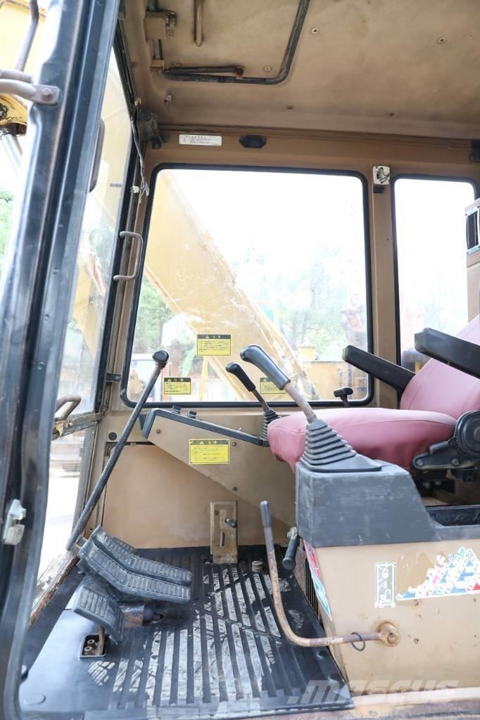 CAT E 70 B Мини екскаватори < 7 т