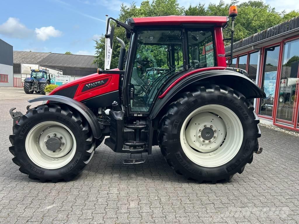 Valtra N 93 Трактори
