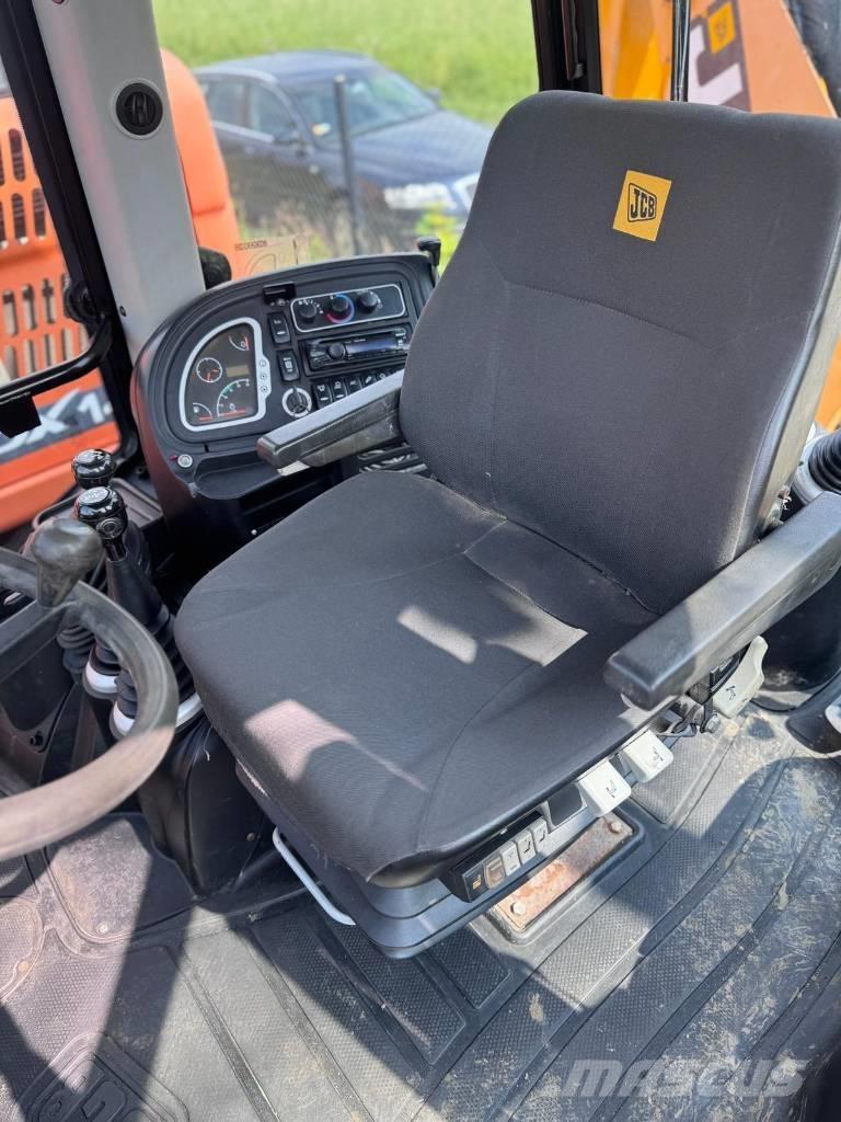 JCB 3 CX ECO Товарач със заден ексватор