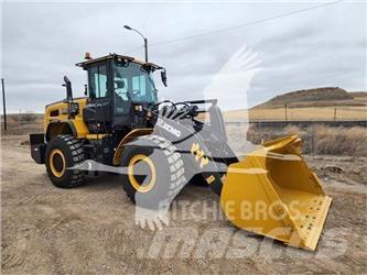 XCMG XC948U Колесни товарачи