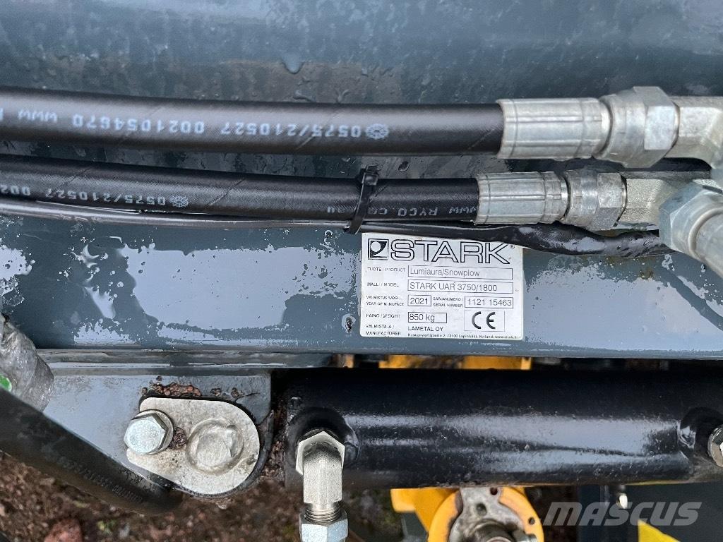 Stark Uar 3750/1800 Снегочистачки