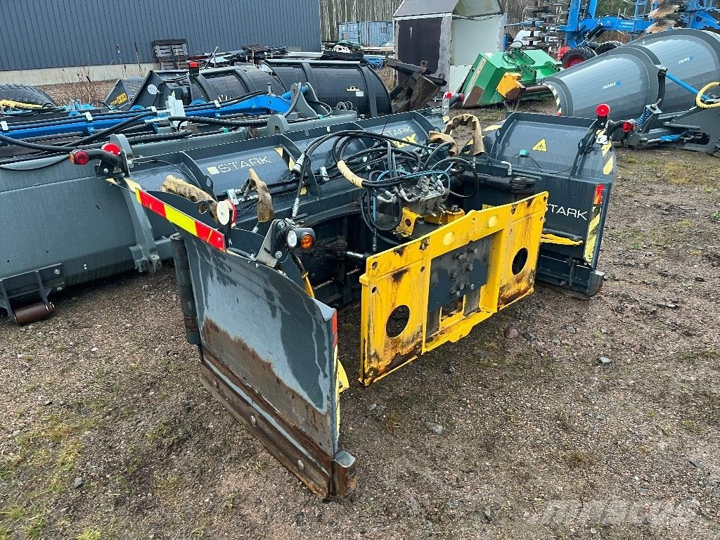 Stark Uar 3750/1800 Снегочистачки
