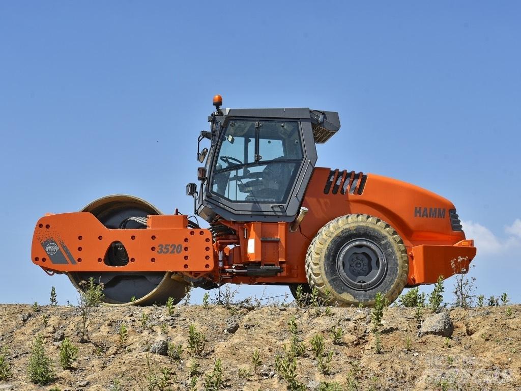 Hamm 3520 HT Еднобарабанни ролки
