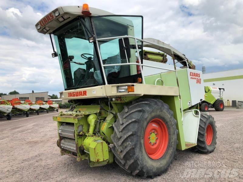 CLAAS JAGUAR 840 Самоходни фуражири