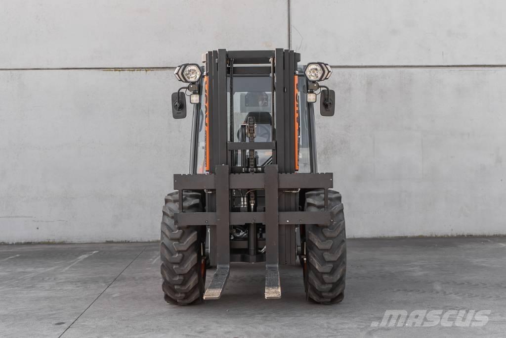 Ausa C 251 H x4 Дизелови камиони