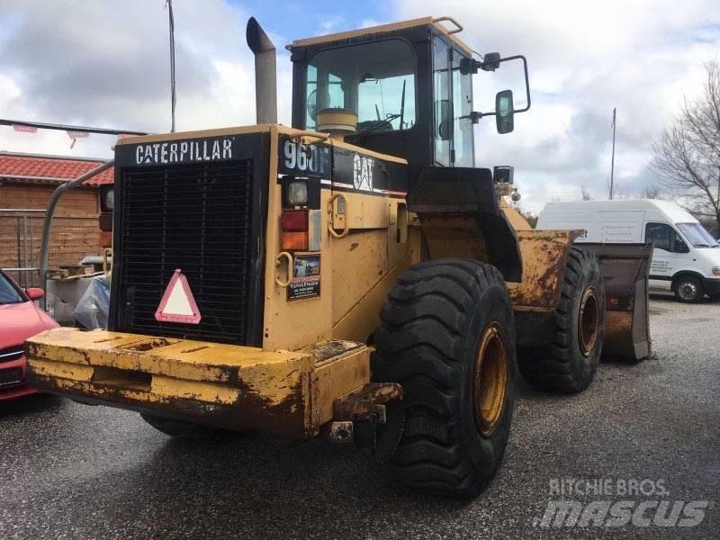 CAT 960 F Колесни товарачи