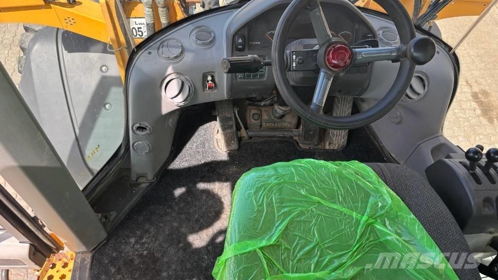 Volvo L 90 G Колесни товарачи