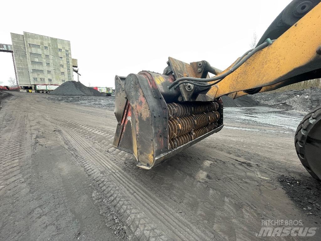 Liebherr L 580 Колесни товарачи
