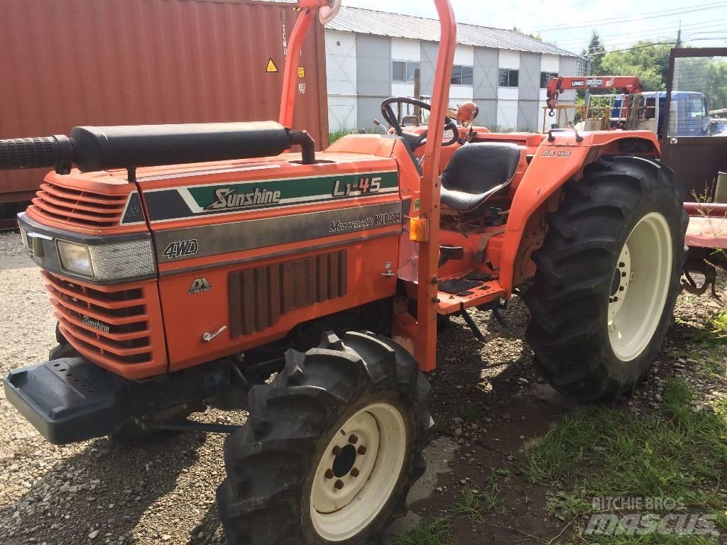 Kubota L1-45 Трактори