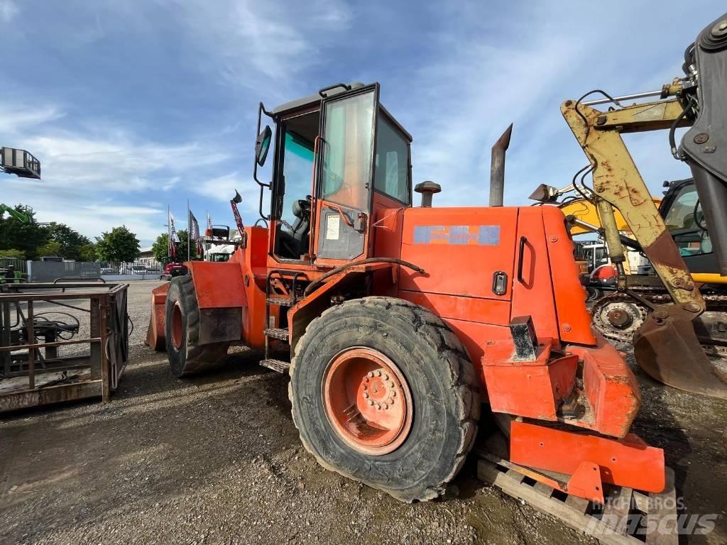 Fiat-Hitachi W 130 Колесни товарачи