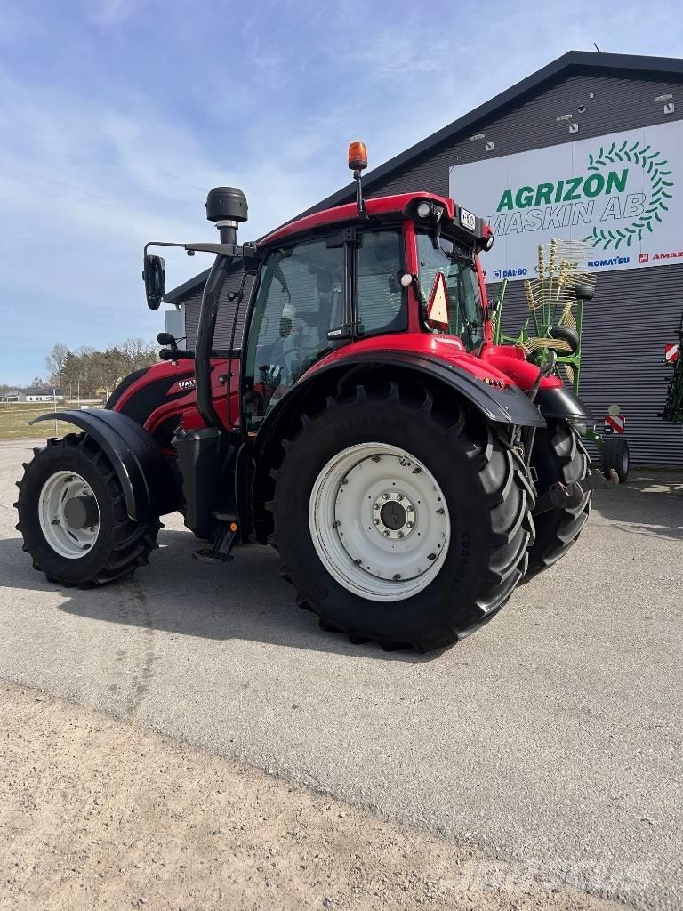 Valtra T 234 Direct Трактори