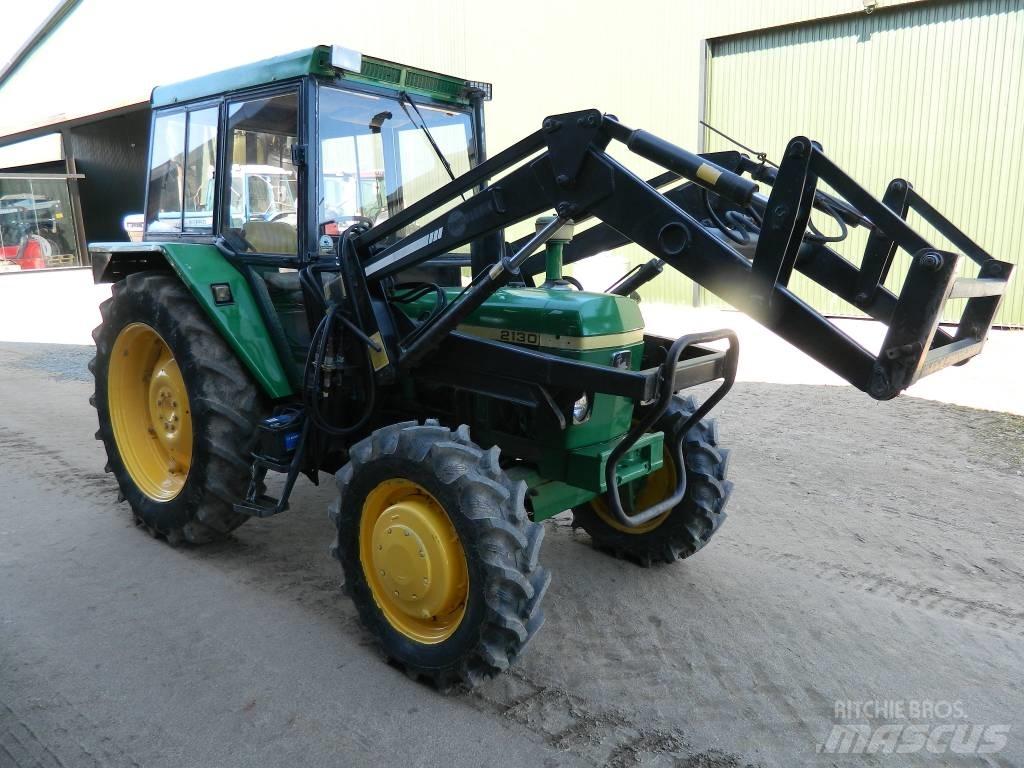 John Deere 2130 Трактори