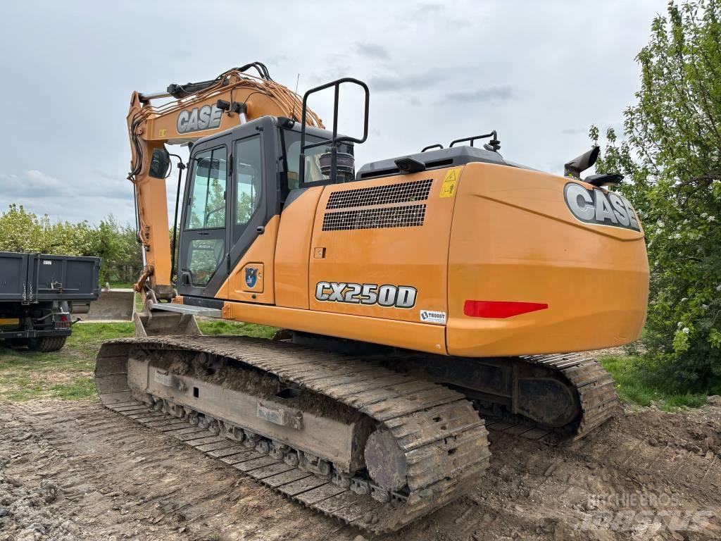 CASE CX 250 D Верижен екскаватор