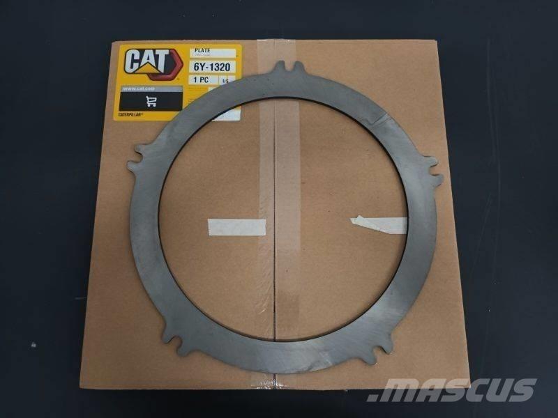 CAT PLATE 6Y-1320 Шаси